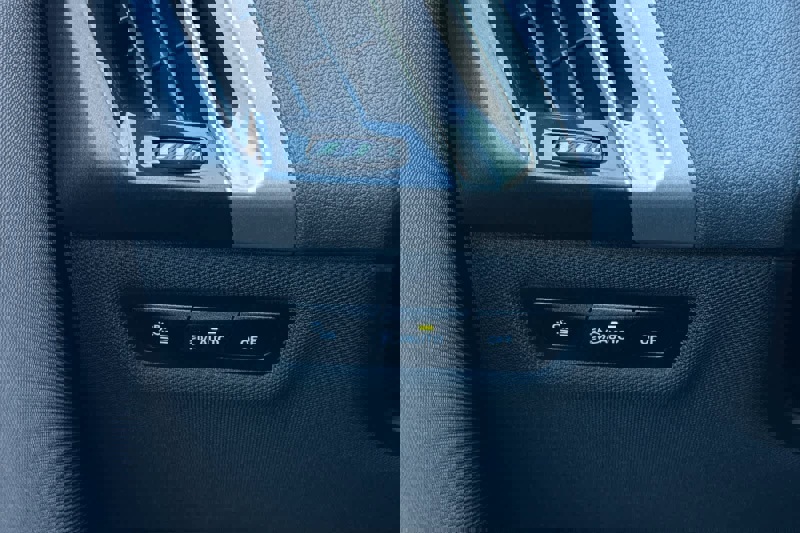 Certified 2025 BMW iX xDrive50 w/ Premium Package image 32