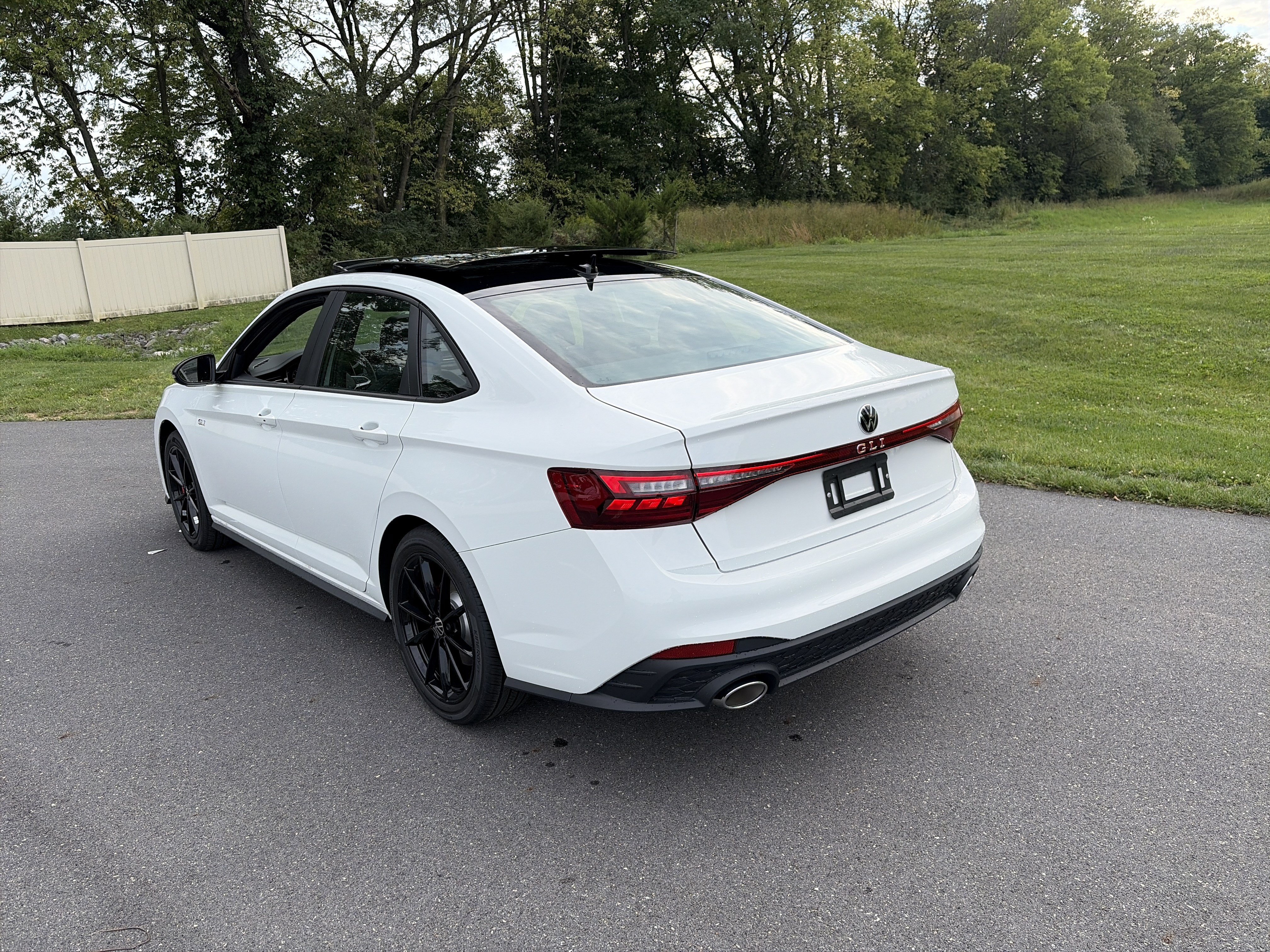 New 2027 Volkswagen Jetta GLI Autobahn FWD image 6