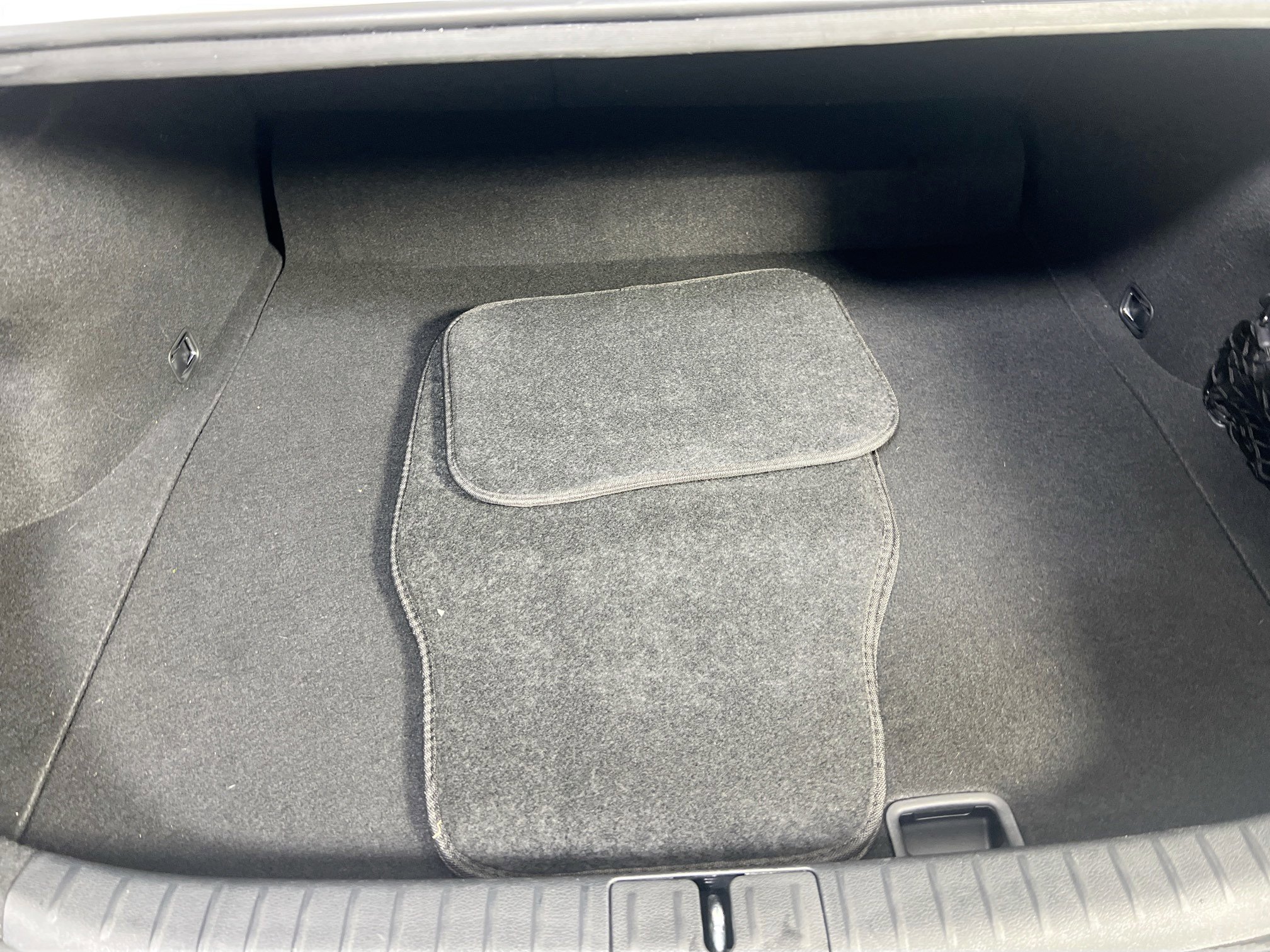 Used 2023 Genesis G70 3.3T w/ Sport Prestige Package image 27