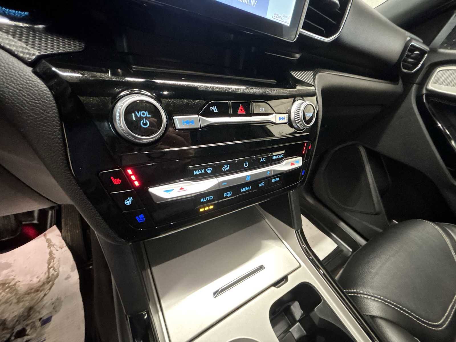 Used 2022 Ford Explorer ST w/ Equipment Group 401A image 17