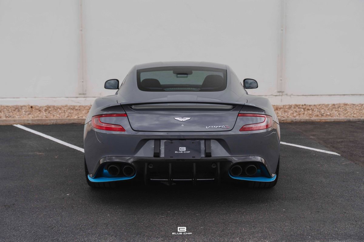 Used 2018 Aston Martin Vanquish S image 17