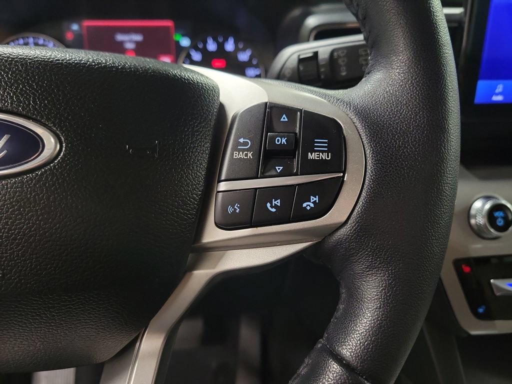Used 2023 Ford Explorer XLT w/ Equipment Group 202A AWD/4WD image 24