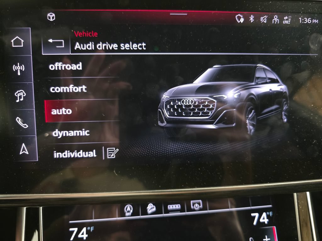Certified 2025 Audi Q8 Premium Plus w/ Premium Plus Package AWD/4WD image 29