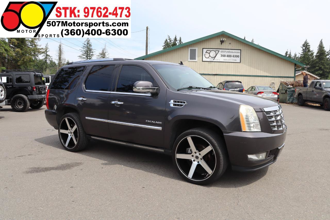 Used 2010 Cadillac Escalade Premium AWD/4WD image 11