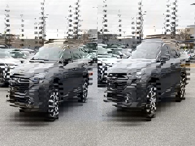 Used 2025 Subaru Outback Premium image 7