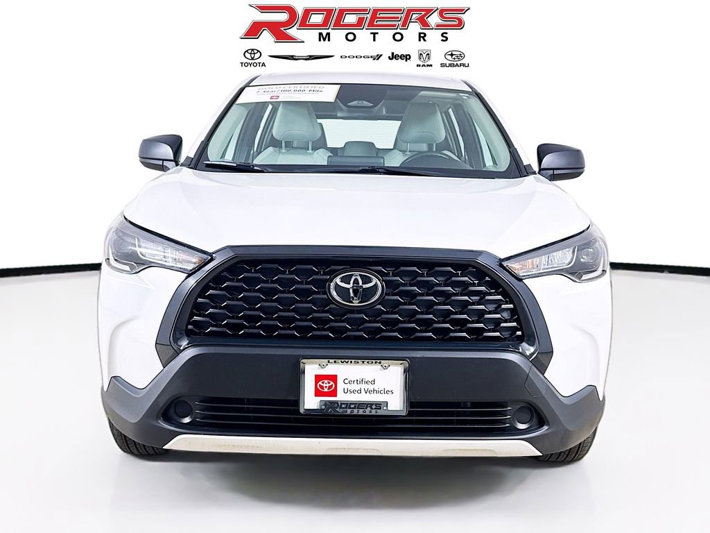 Certified 2025 Toyota Corolla Cross L image 2