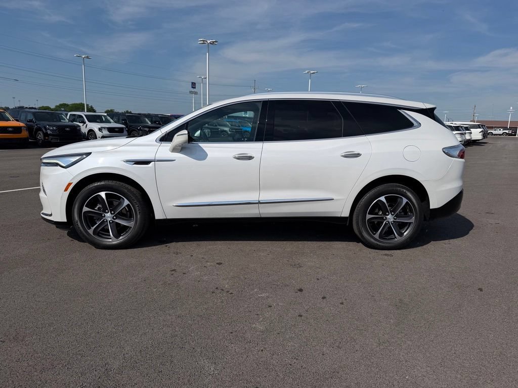 Used 2022 Buick Enclave Essence w/ Sport Touring Edition AWD/4WD image 8