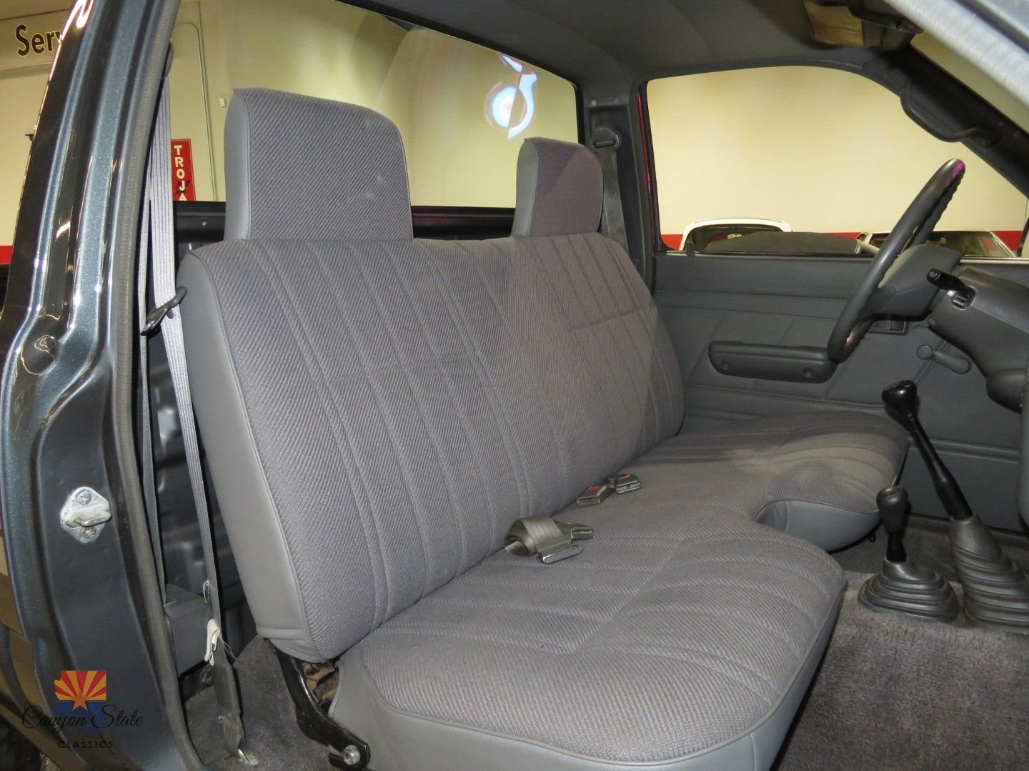 Used 1992 Toyota Pickup Deluxe AWD/4WD image 6