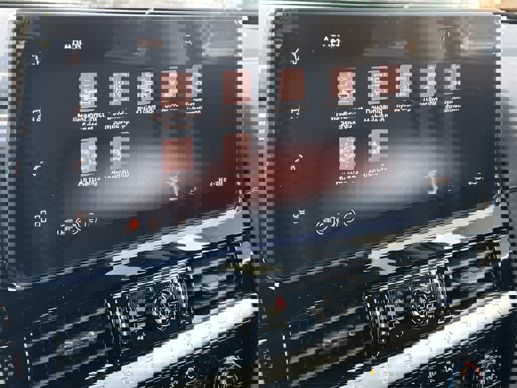 New 2026 Nissan Pathfinder SL image 24