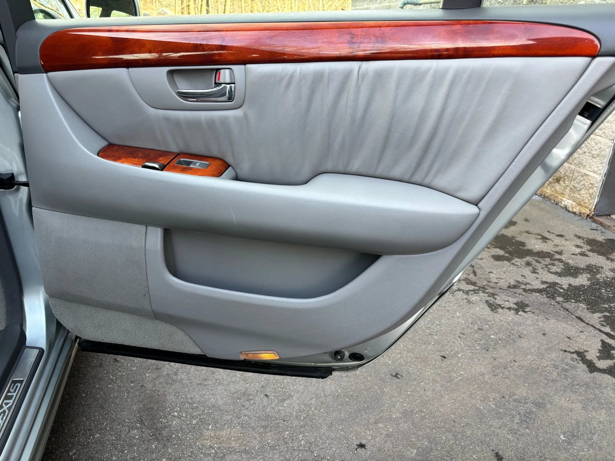 Used 2003 Lexus LS 430 image 14