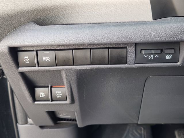 Used 2022 Toyota Sienna LE FWD image 21