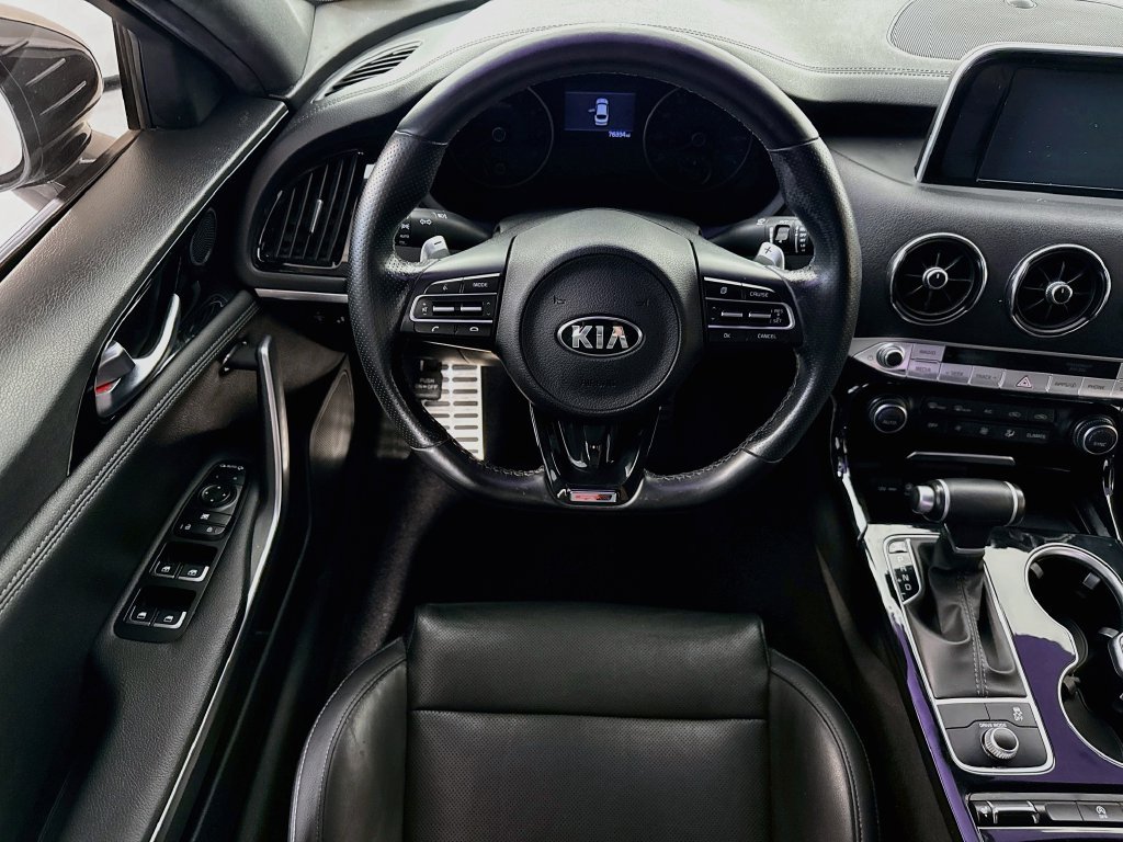 Used 2020 Kia Stinger GT-Line RWD image 10