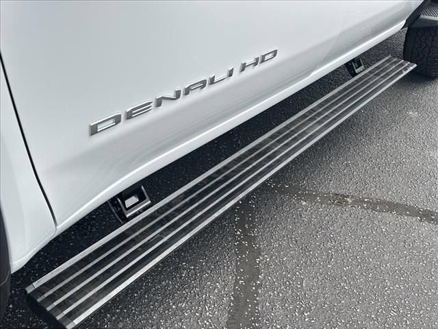 New 2026 GMC Sierra 2500 Denali Ultimate AWD/4WD image 20
