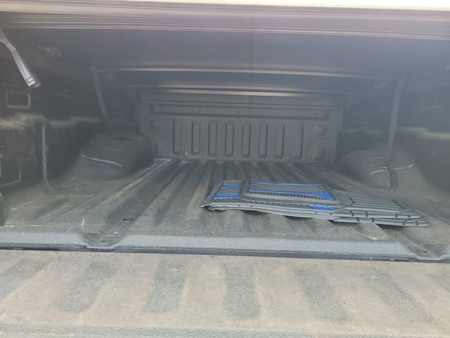Used 2022 Nissan Frontier S w/ Technology Package AWD/4WD image 9