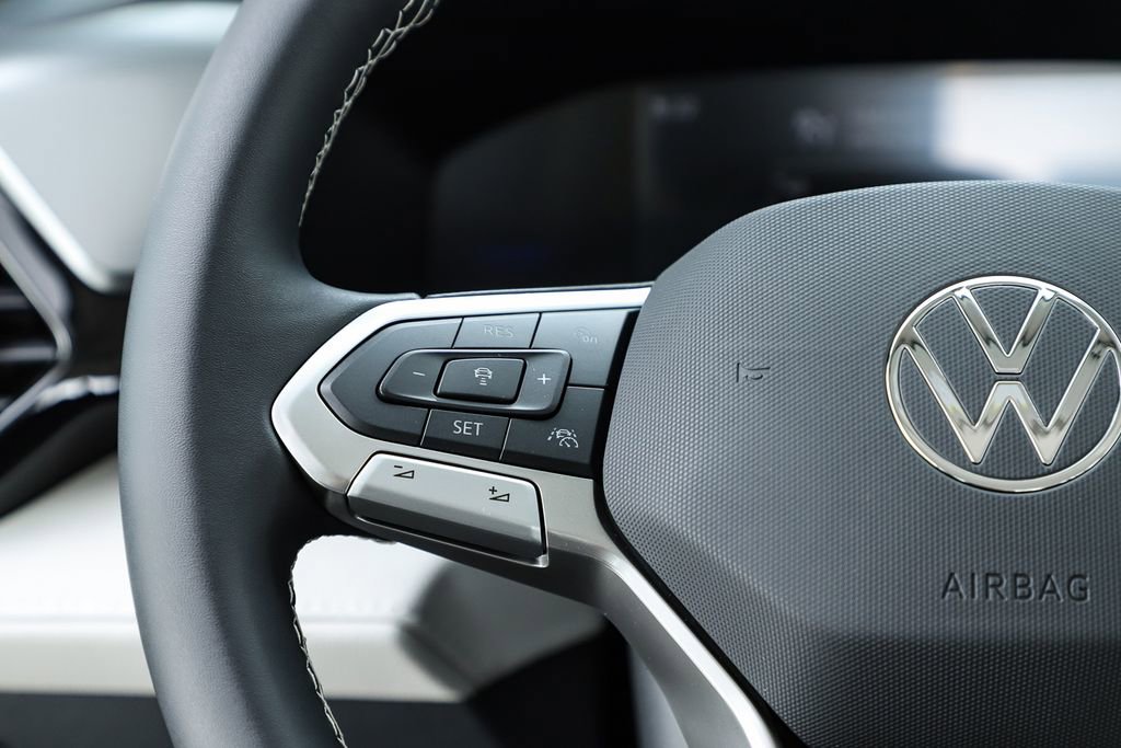 New 2026 Volkswagen Taos S image 21