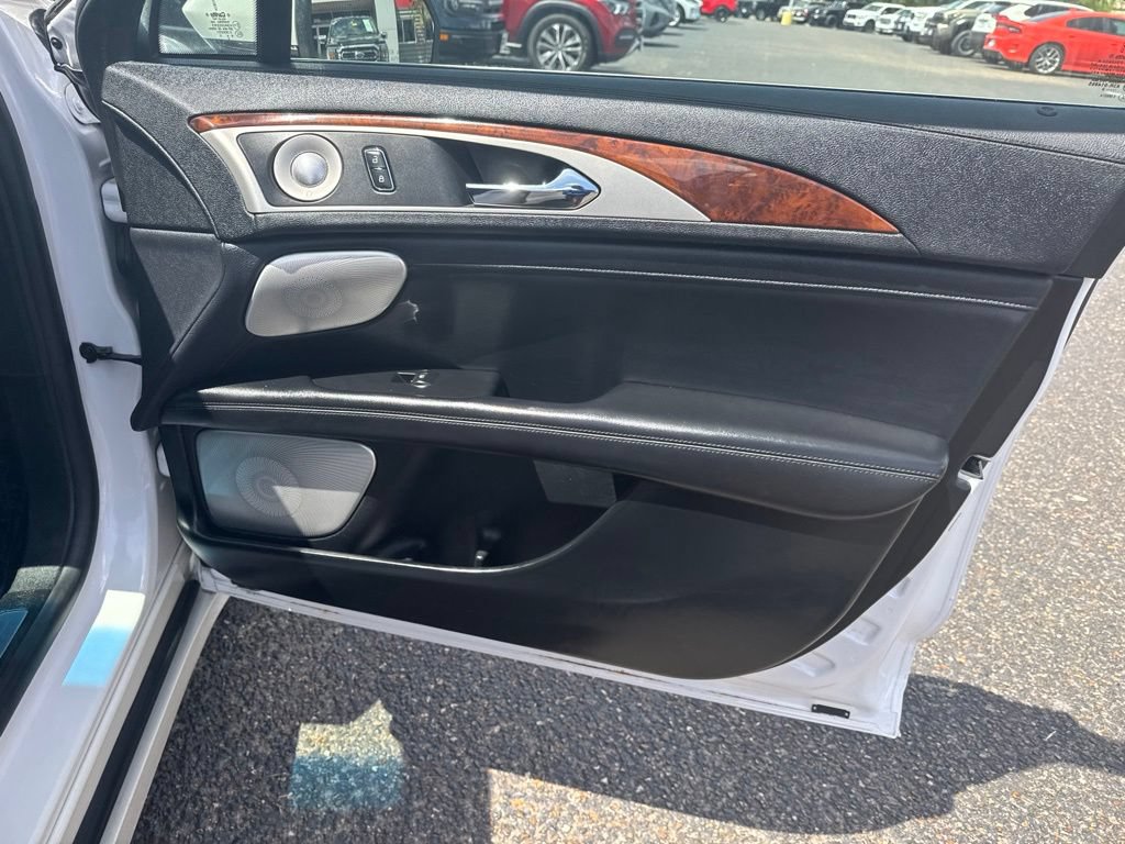 Used 2020 Lincoln MKZ Reserve w/ Luxury Package FWD image 24