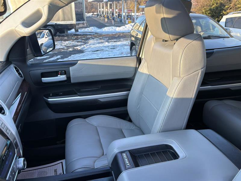 Used 2016 Toyota Tundra Limited w/ Limited Premium Package image 7