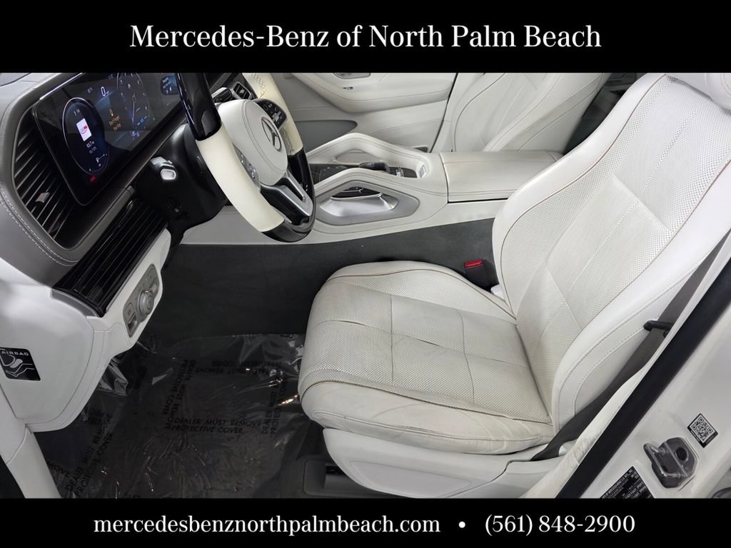 Used 2022 Mercedes-Benz Maybach GLS 600 4MATIC image 9