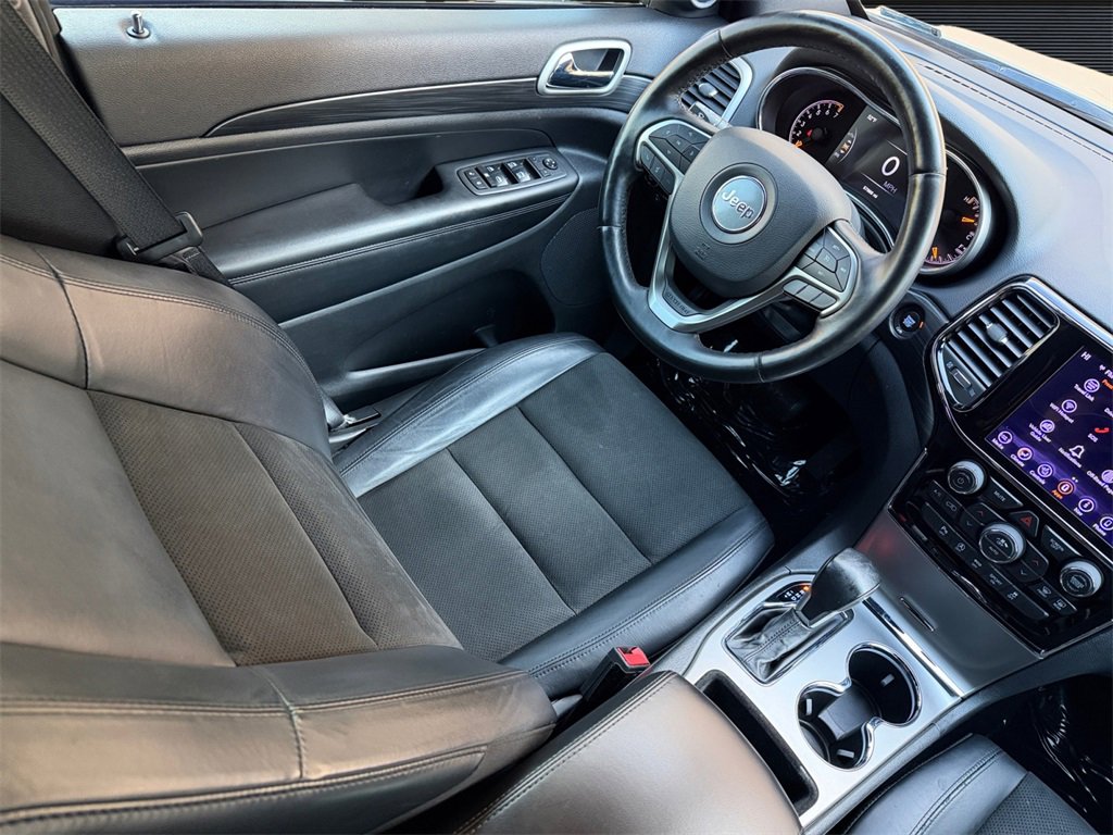Used 2020 Jeep Grand Cherokee Altitude image 15