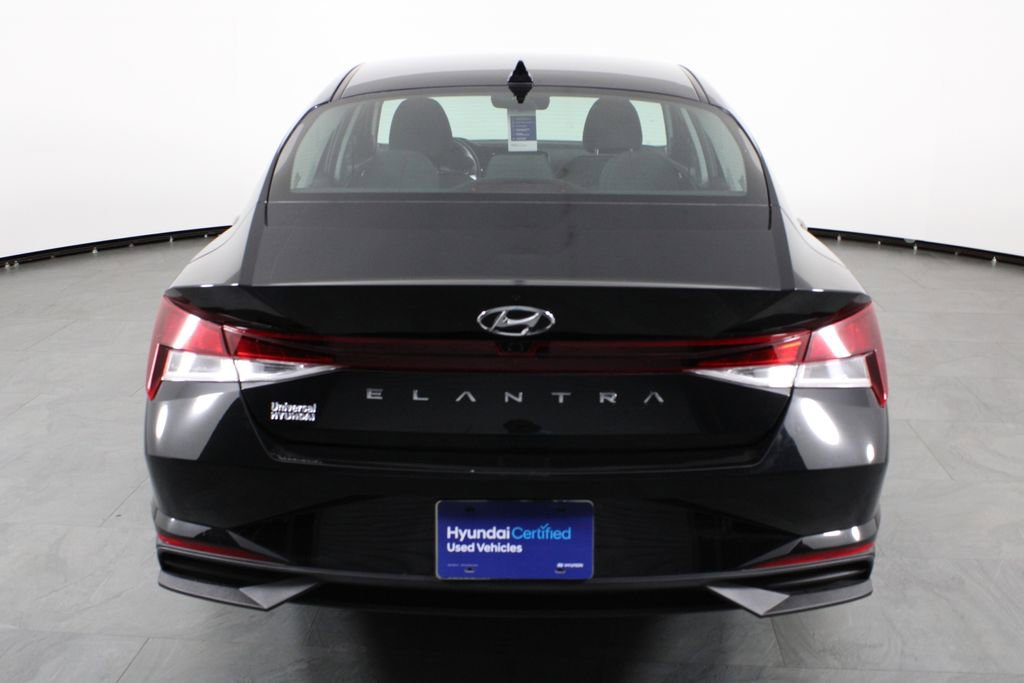 Certified 2021 Hyundai Elantra SEL w/ Convenience Package image 9
