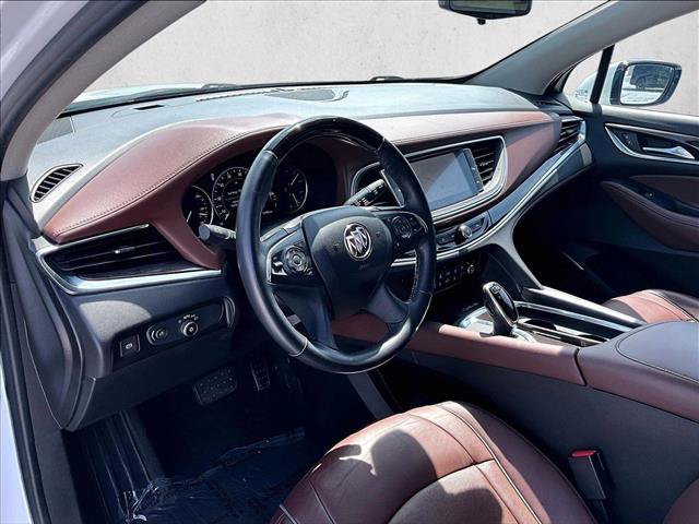 Used 2021 Buick Enclave Avenir w/ Avenir Technology Package AWD/4WD image 14