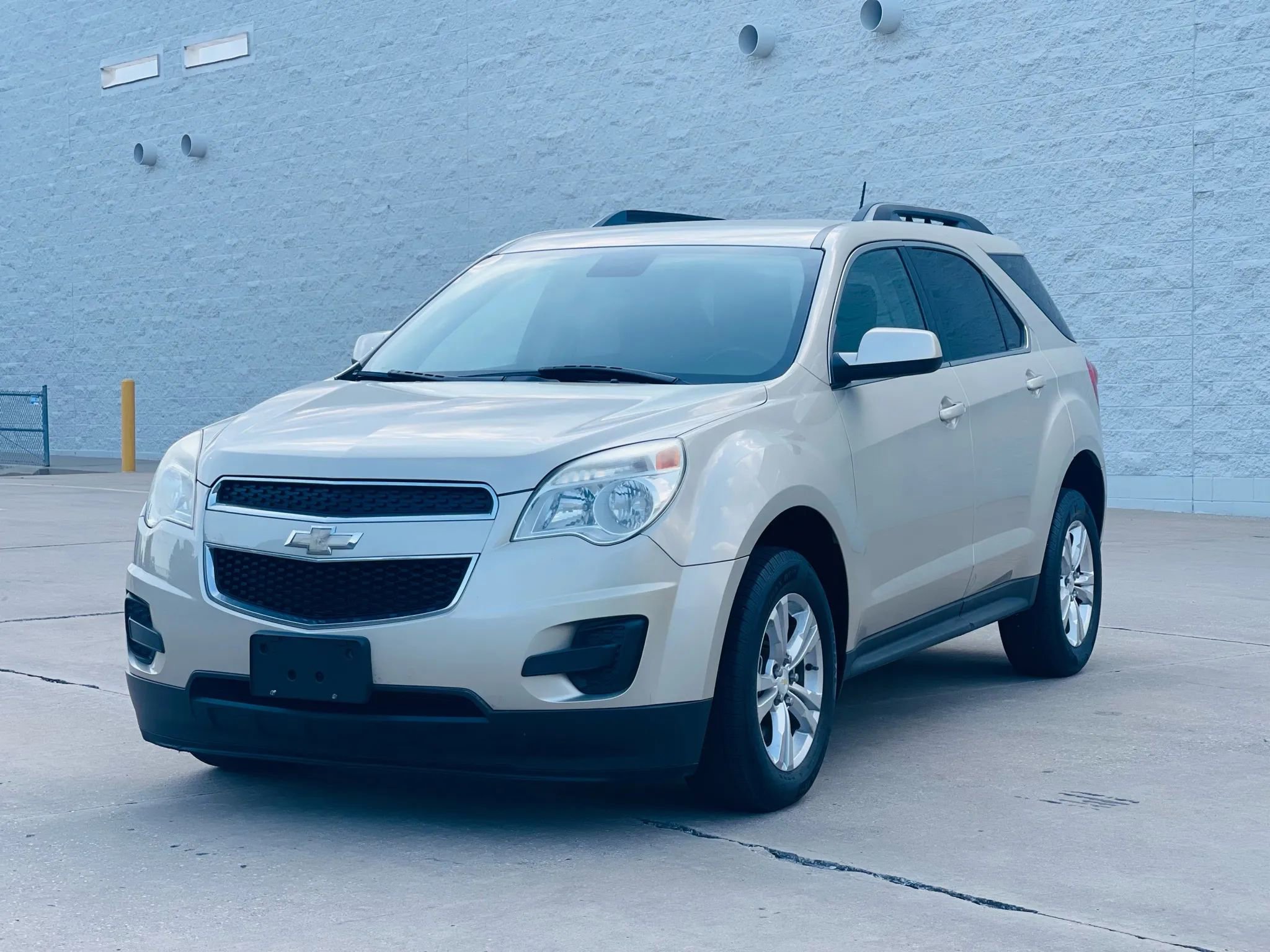 Used 2013 Chevrolet Equinox LT w/ Driver Convenience Package image 3