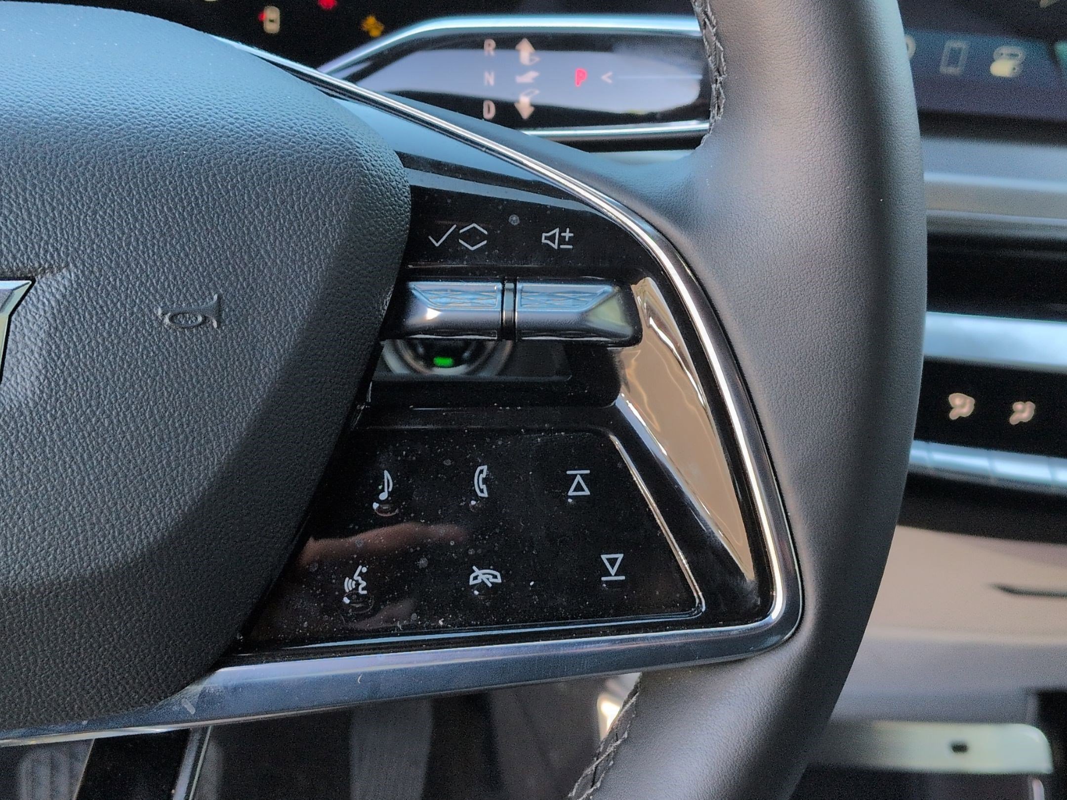 Used 2025 Cadillac Lyriq Sport image 20