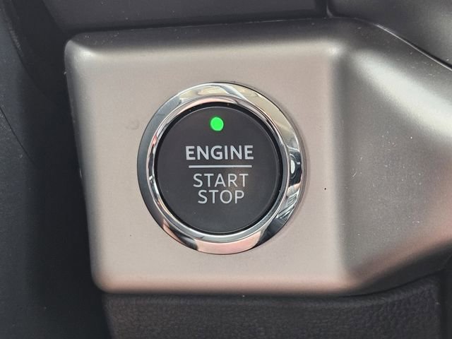 Used 2024 Ford Expedition XLT image 22