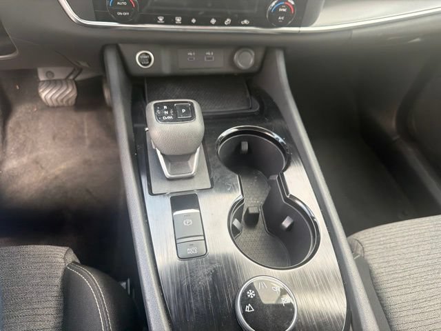 Used 2023 Nissan Rogue SV AWD/4WD image 19