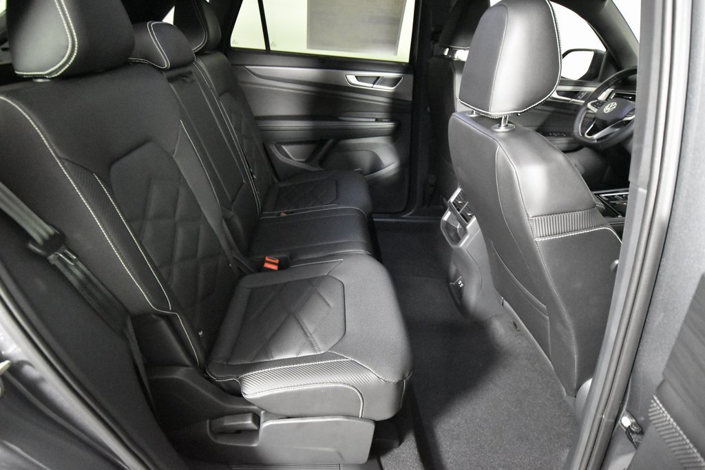 New 2025 Volkswagen Atlas Cross Sport SE image 11