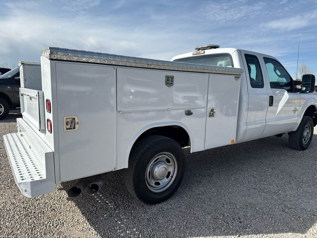 Used 2012 Ford F250 XL w/ Snow Plow Prep Pkg AWD/4WD image 11
