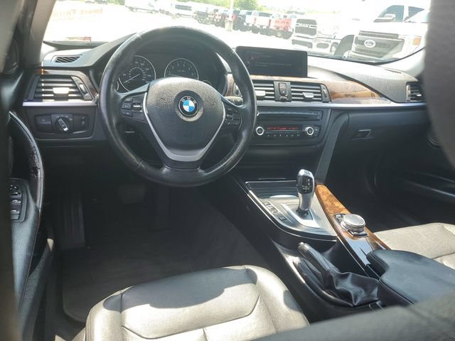 Used 2015 BMW 335i xDrive Sedan AWD/4WD image 10