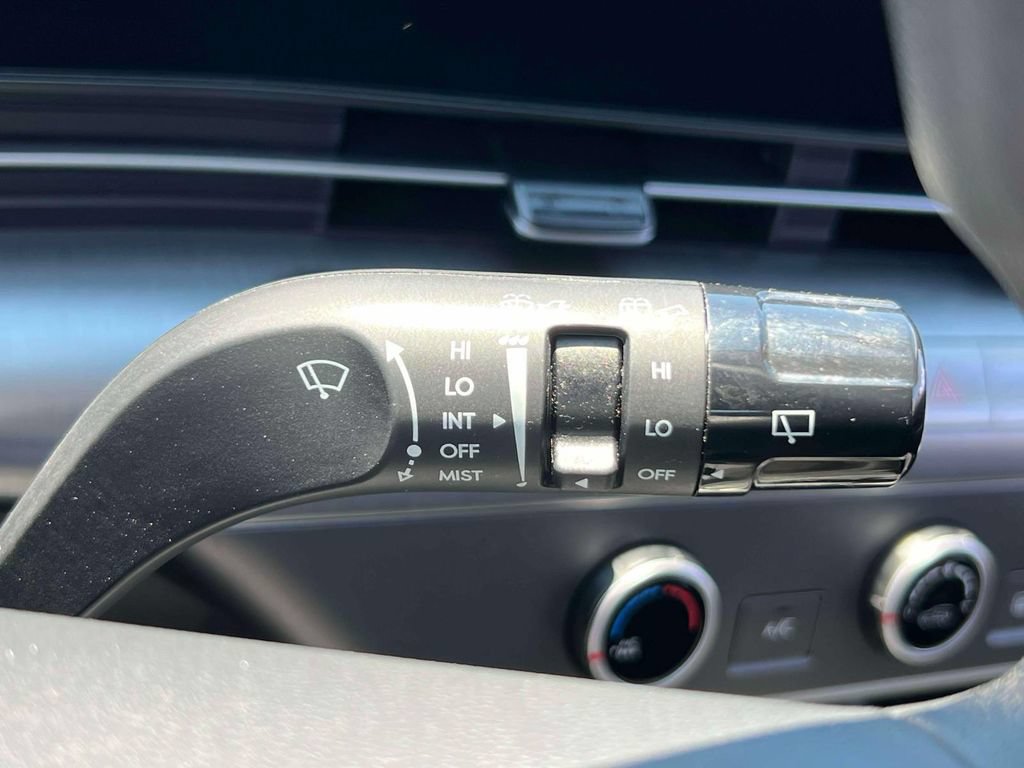Used 2026 Hyundai Kona SE AWD/4WD image 23
