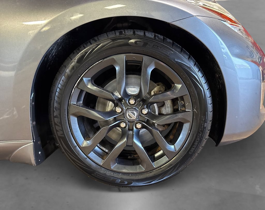 Used 2020 Nissan 370Z Coupe RWD image 18