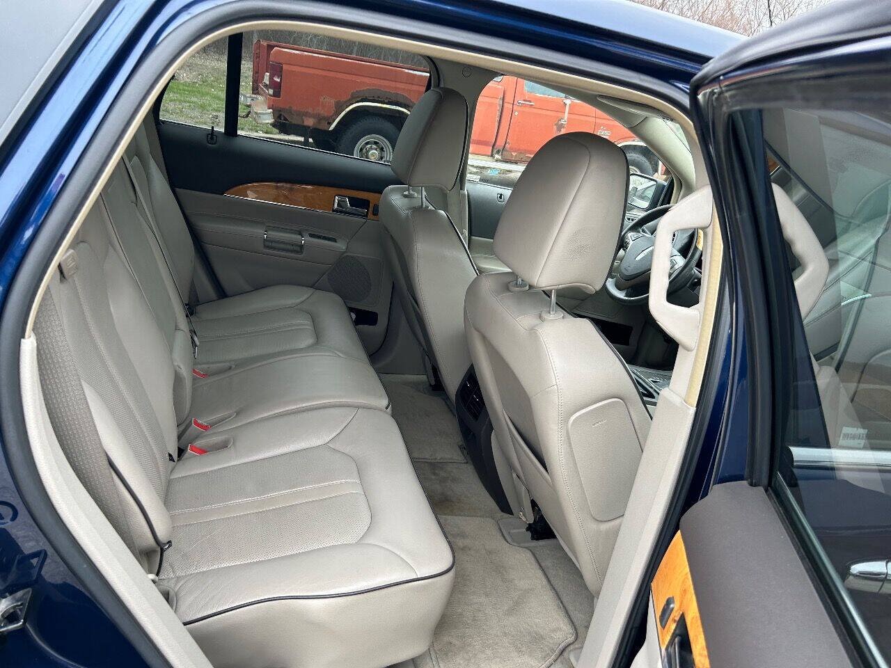 Used 2012 Lincoln MKX AWD image 20