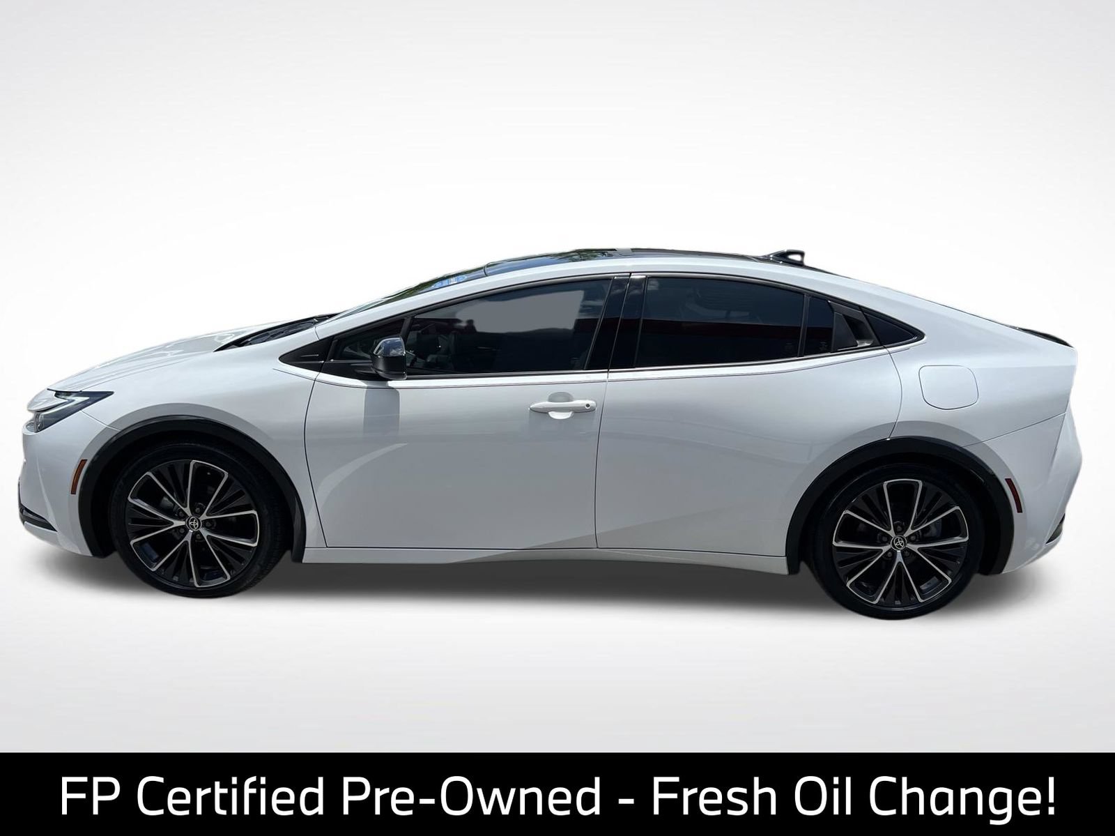 Used 2025 Toyota Prius Limited FWD image 7