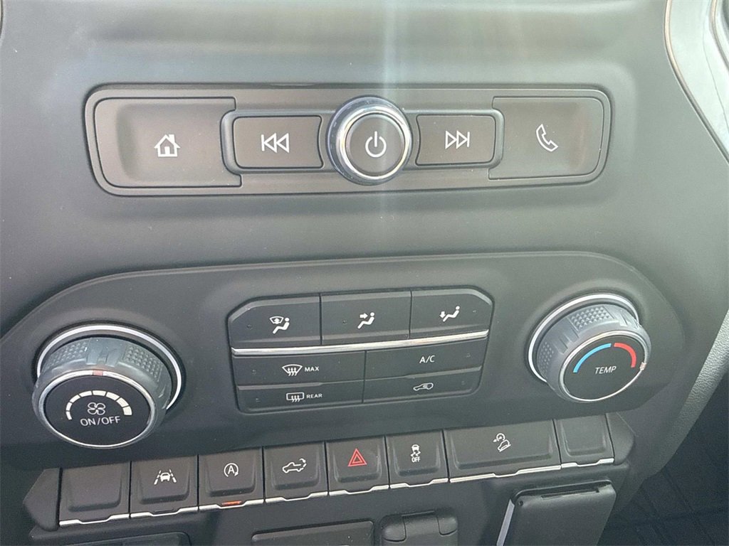 Used 2024 Chevrolet Silverado 1500 Custom Trail Boss w/ LPO, Dark Essentials Package image 27