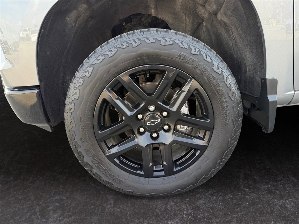 Used 2023 Chevrolet Silverado 1500 Custom Trail Boss image 9