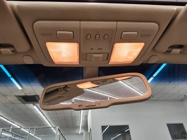 Used 2004 Lexus SC 430 Convertible image 28