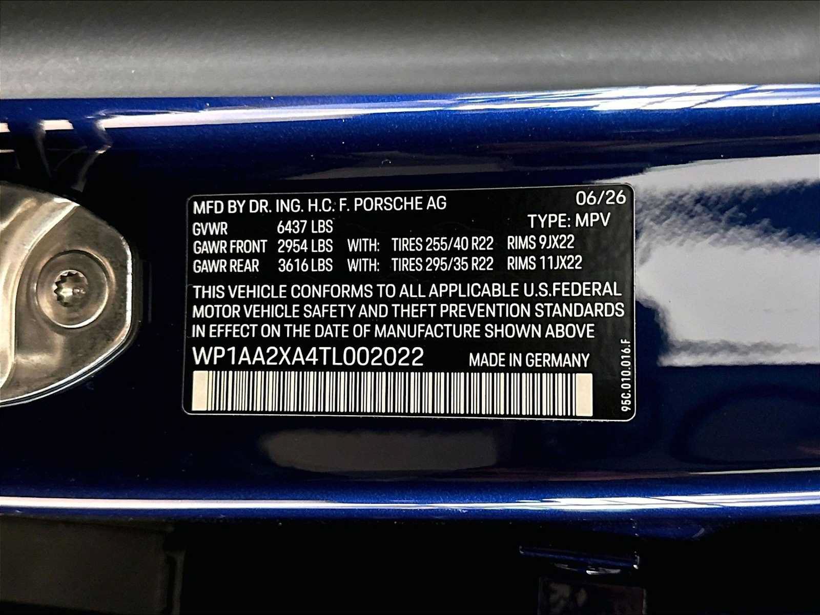 New 2026 Porsche Macan 4 Electric AWD/4WD image 32