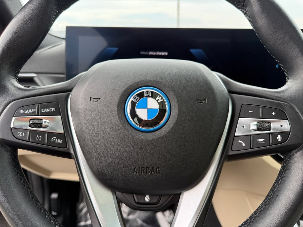 Used 2023 BMW i4 eDrive35 w/ Premium Package RWD image 19