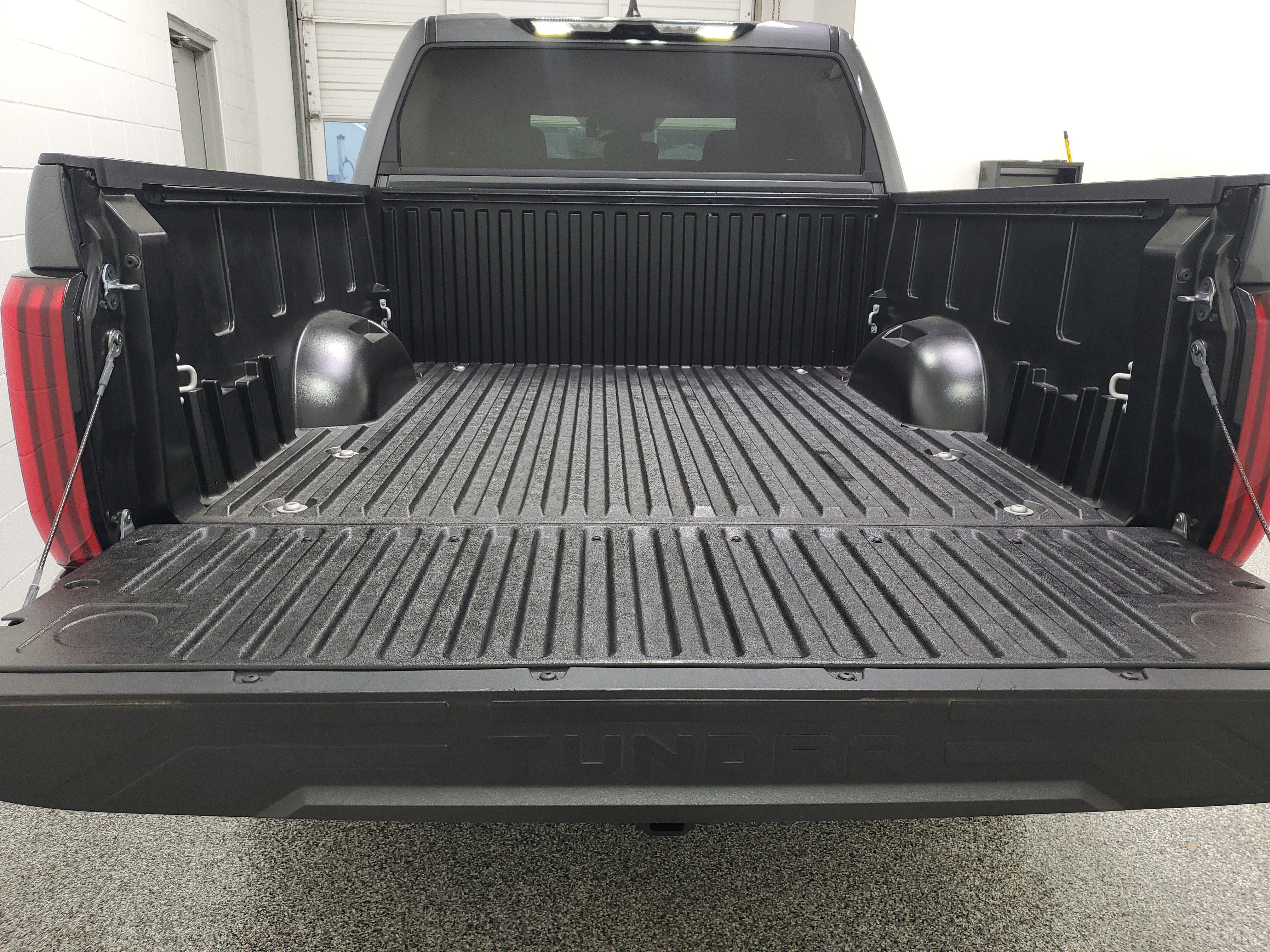 Certified 2026 Toyota Tundra SR5 w/ SR5 Convenience Package AWD/4WD image 7