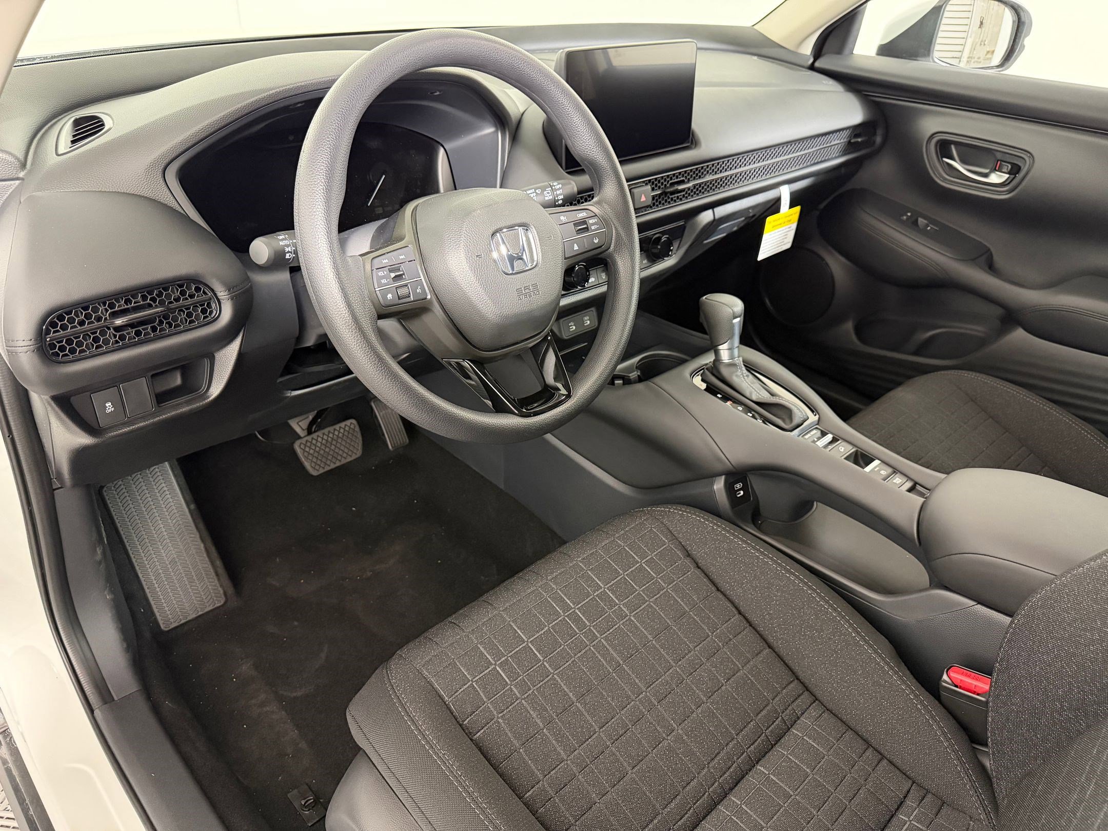 New 2026 Honda HR-V LX image 3