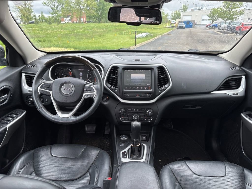 Used 2016 Jeep Cherokee Overland AWD/4WD image 20
