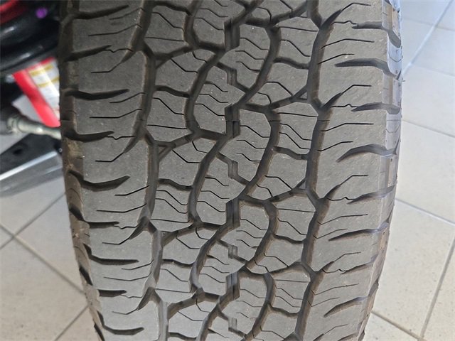 Used 2025 Toyota Tacoma TRD Off-Road image 24