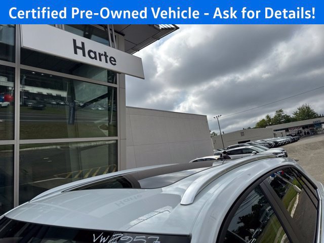 Certified 2023 Volkswagen Atlas Cross Sport SE w/ Panoramic Sunroof Package AWD/4WD image 29