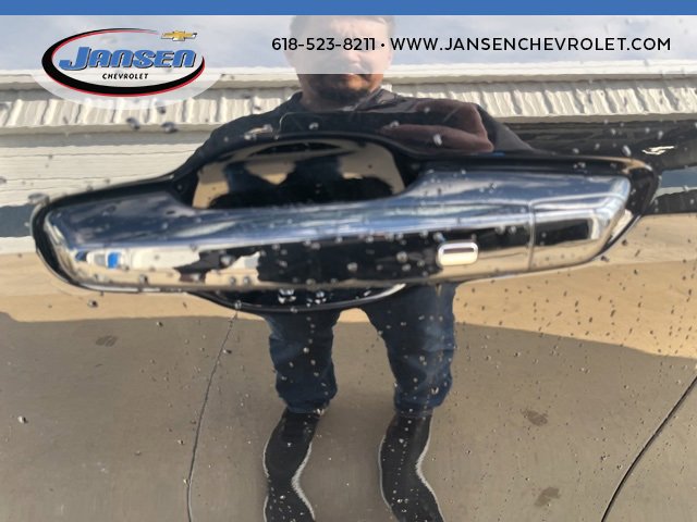 Used 2025 Chevrolet Traverse LT image 8