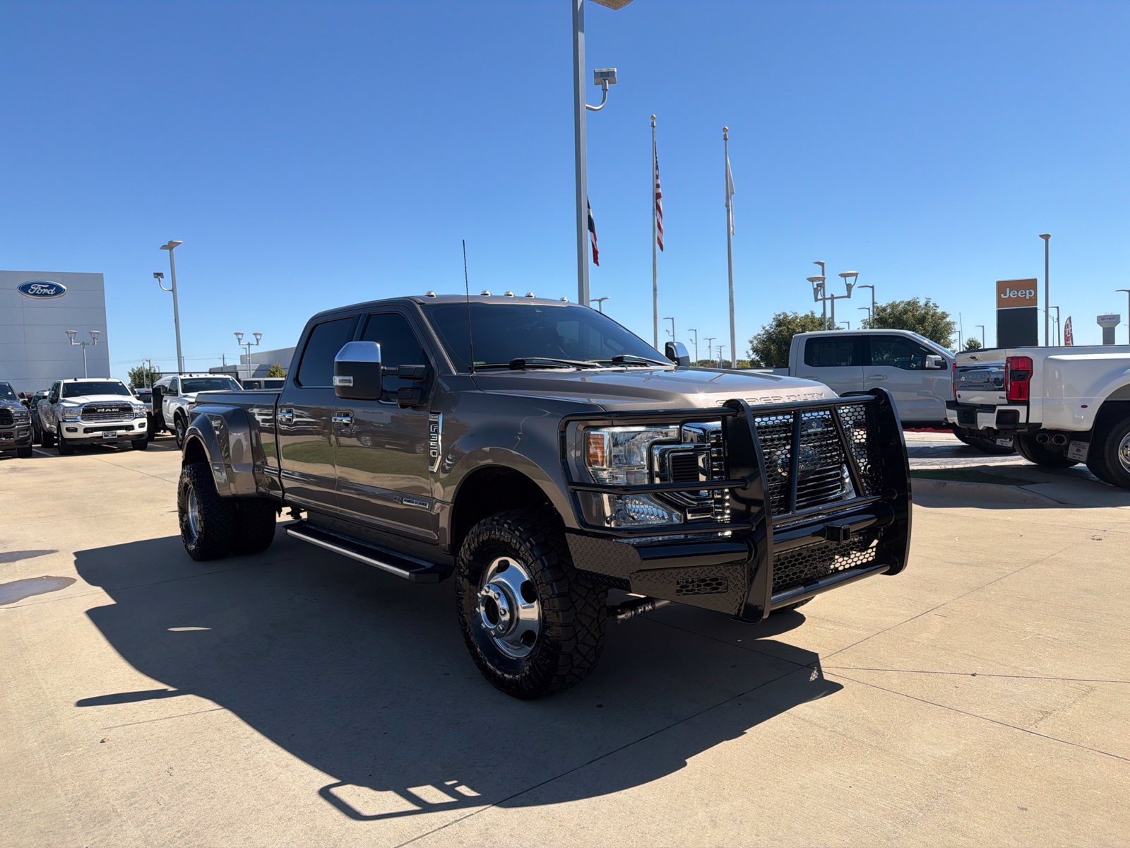 Used 2022 Ford F350 King Ranch w/ Chrome Package AWD/4WD image 7