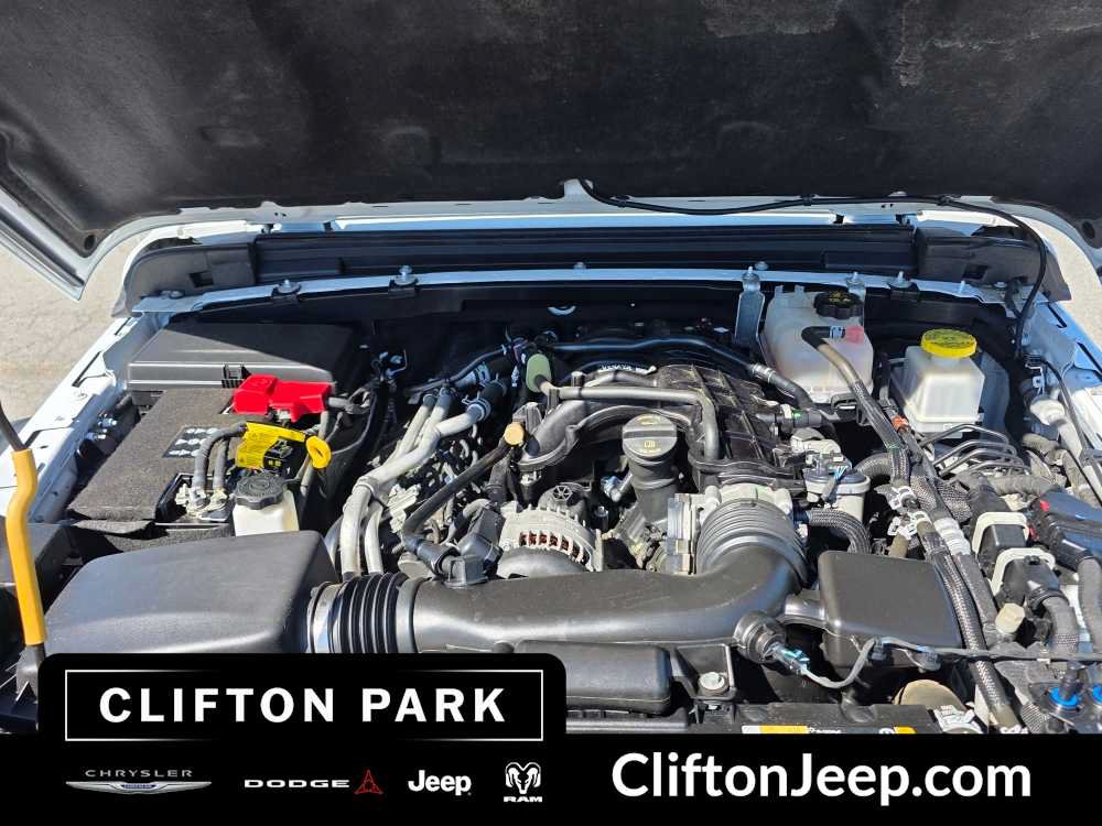 Used 2023 Jeep Gladiator Rubicon w/ Cold Weather Group AWD/4WD image 28