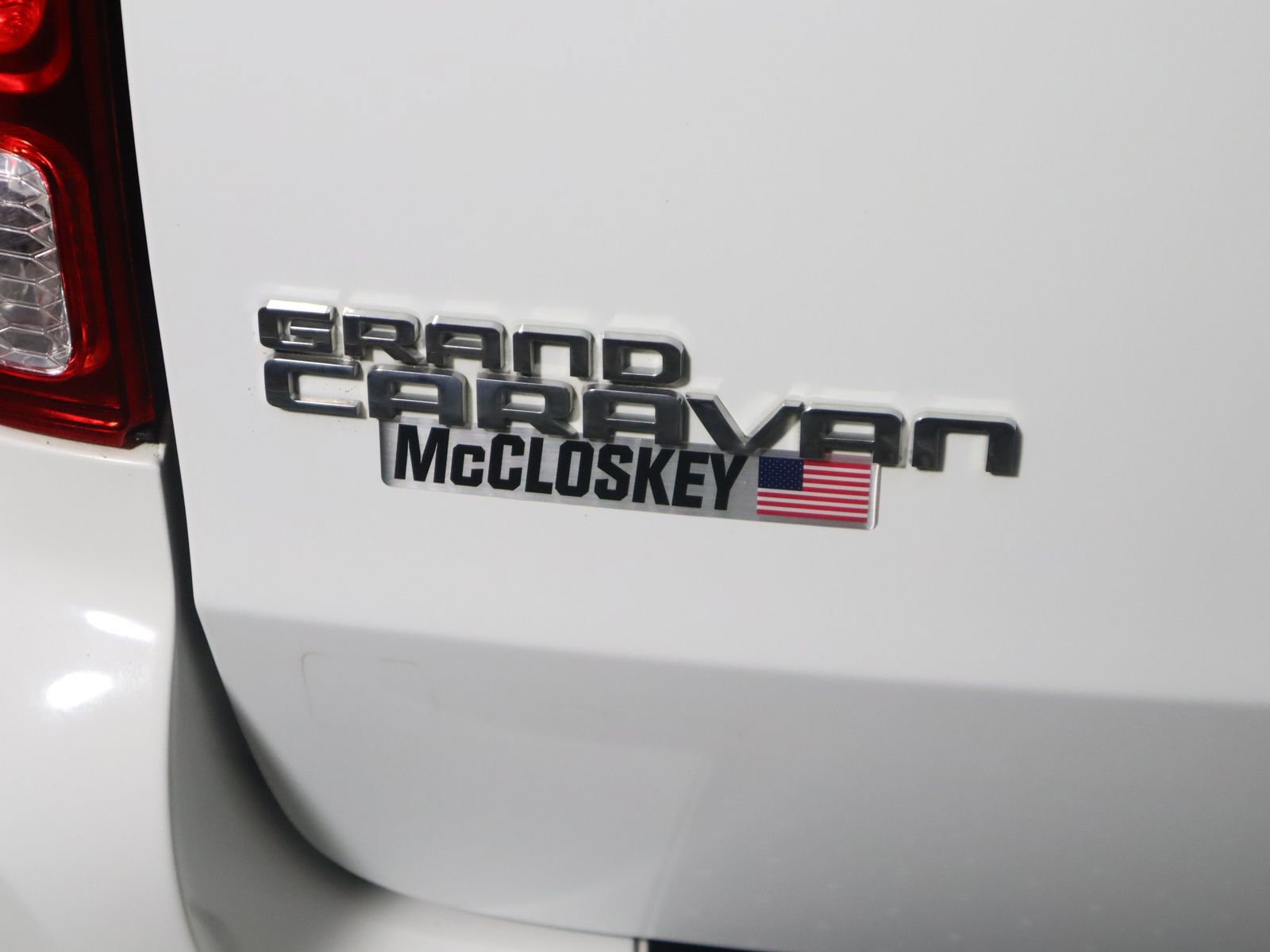 Used 2017 Dodge Grand Caravan SXT w/ Rear Park Assist Package image 20